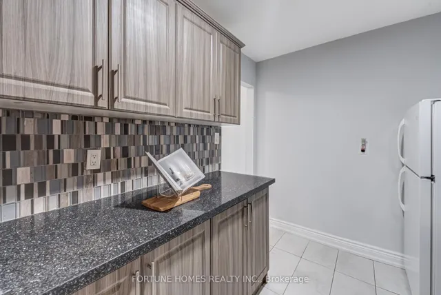 Additional image 17 of 59 Enmount Dr