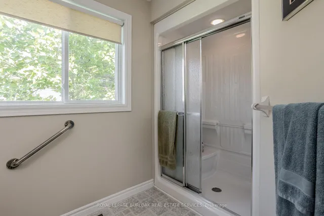 Additional image 34 of 109 Emerald Crt