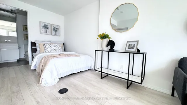 Additional image 5 of 197 Yonge St Unit 2808