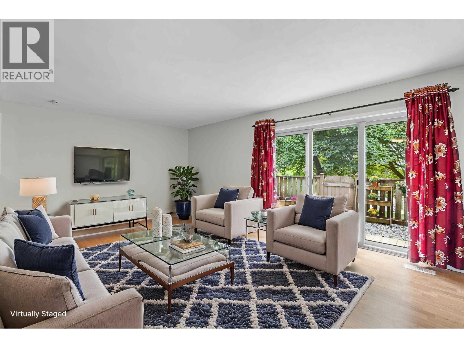 1035 CECILE DRIVE|Port Moody, British Columbia V3H1M5