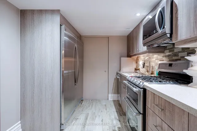 Additional image 18 of 31 Candlebrook Cres