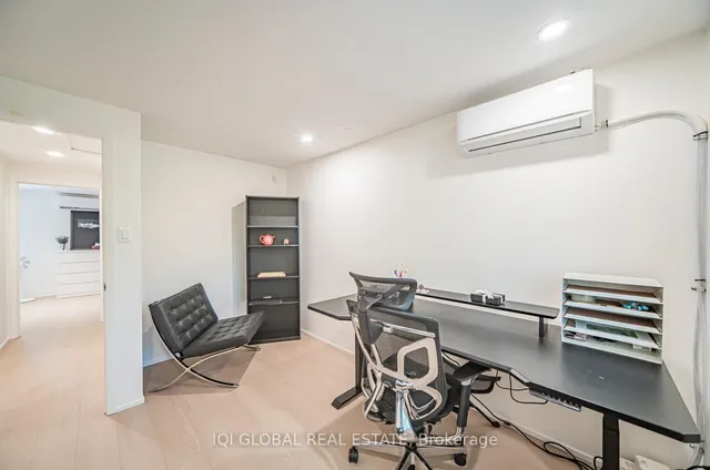 Additional image 37 of 1270 Gainsborough Dr Unit 72