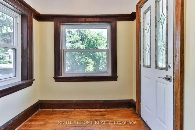 Additional image 12 of 948 Runnymede Rd