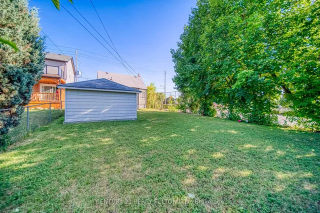 Additional image 33 of 3184 St Clair Ave