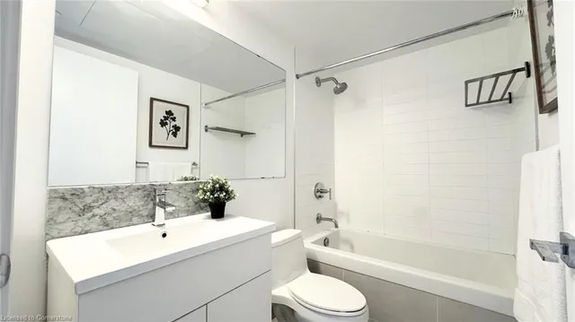 Additional image 20 of 42 Charles St Unit 2409
