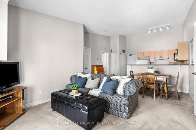 Additional image 13 of 1411 Walker's Line Unit 409