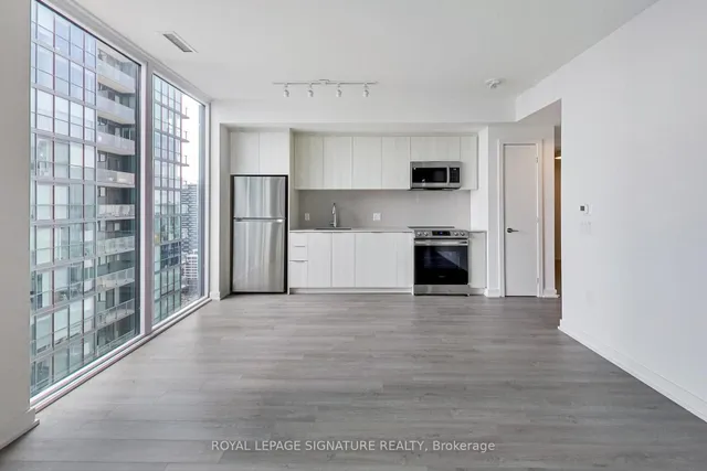 Additional image 15 of 357 King St Unit 3408