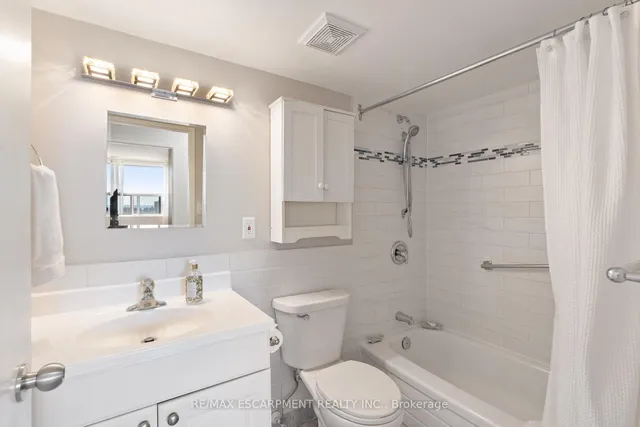 Additional image 36 of 700 Dynes Rd Unit 1103