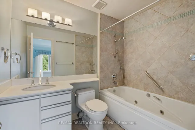 Additional image 9 of 1364 Avenue Rd