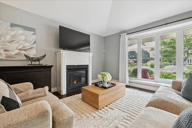 Additional image 9 of 755 Parker Cres