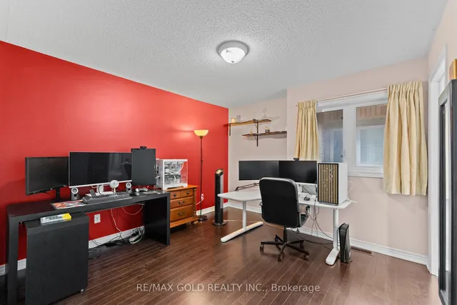 Additional image 32 of 29 Tennant Dr