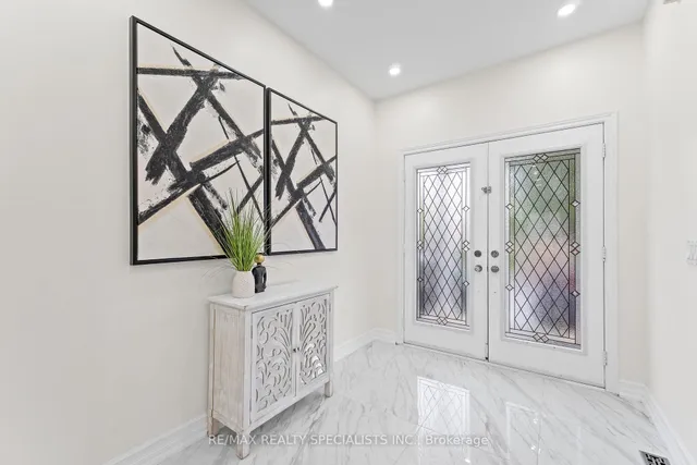 Additional image 6 of 16 Banks Dr