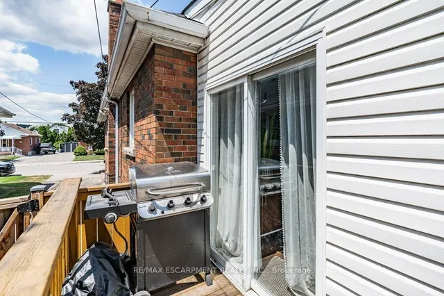 Additional image 39 of 103 Cameron Ave