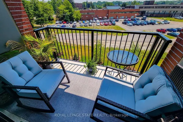 Additional image 17 of 1 Redfern Ave Unit 313