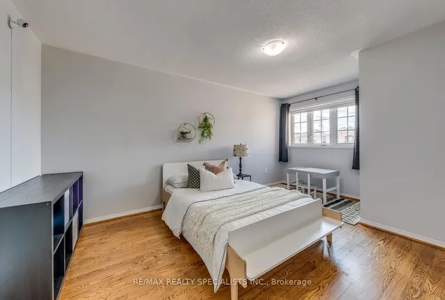 Additional image 30 of 658 Rossellini Dr