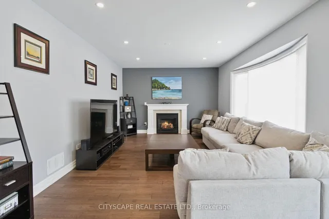 Additional image 10 of 713 Trudeau Dr