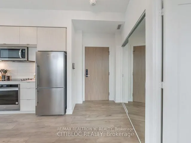 Additional image 3 of 585 Bloor St Unit 317