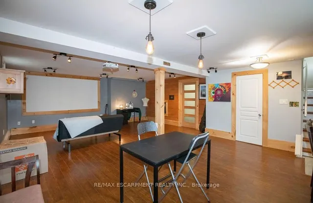 Additional image 25 of 60 Ivy Lea Pl