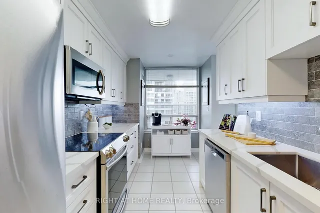 Additional image 19 of 3 Rean Dr Unit 2201