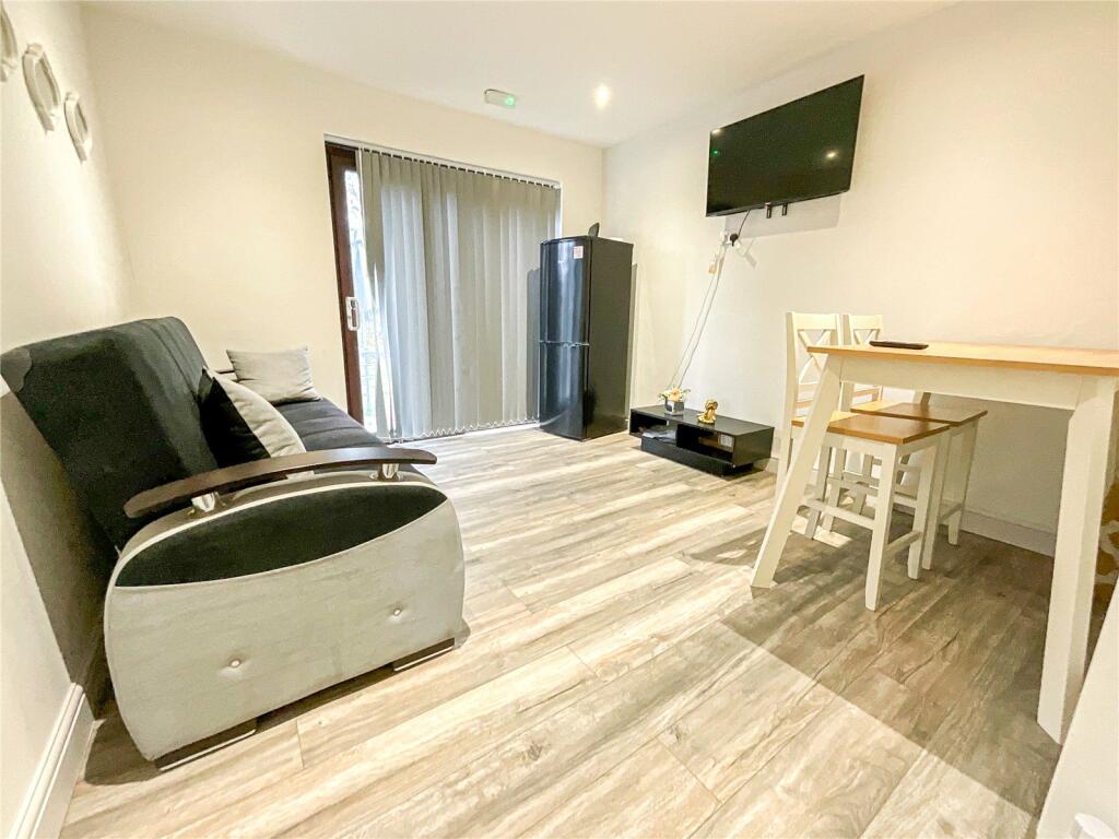 Additional image 4 of Eringden, Wilnecote, Tamworth, Staffordshire, B77