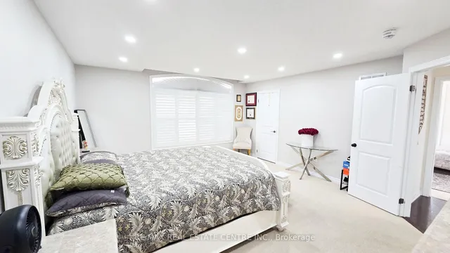Additional image 15 of 2 Buchanan Cres