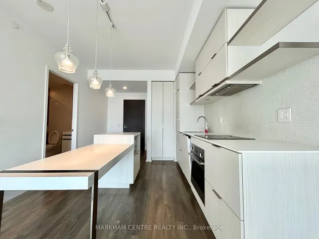 Additional image 7 of 197 Yonge St Unit 3307