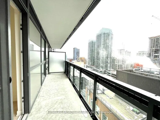 Additional image 5 of 39 Roehampton Ave Unit 1504