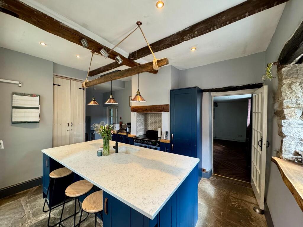 Additional image 18 of Woodplumpton Road, Burnley