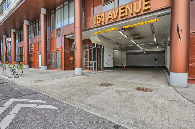 Additional image 2 of 151 Avenue Rd Unit 601