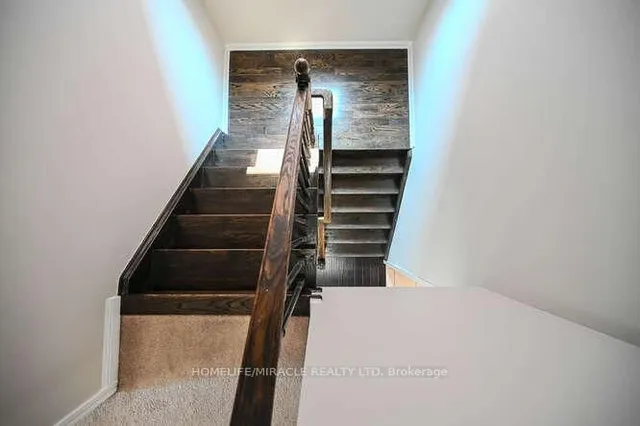 Additional image 34 of 43 Ariel Rd