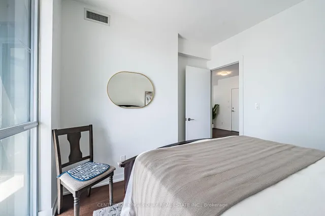 Additional image 25 of 20 Bruyeres Mews Unit 1012