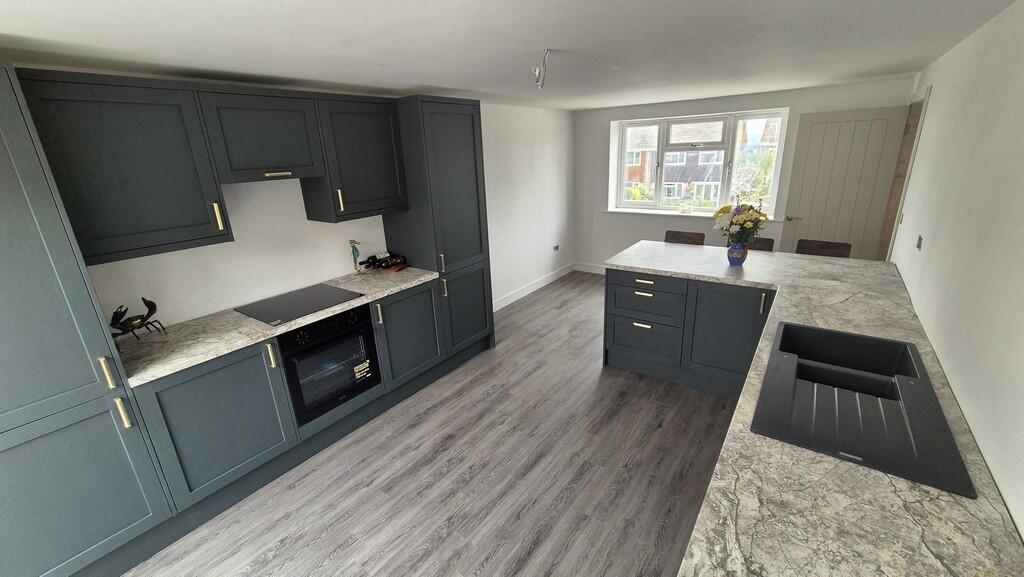 Additional image 3 of Studland Park, Westbury