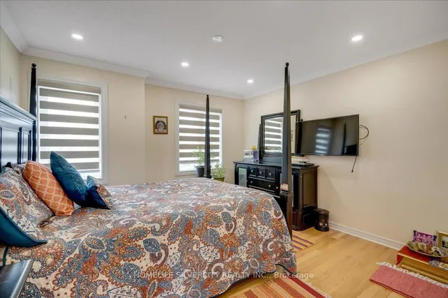 Additional image 25 of 46 Treeline Blvd