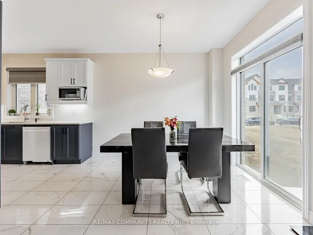 Additional image 10 of 77 Claremont Dr