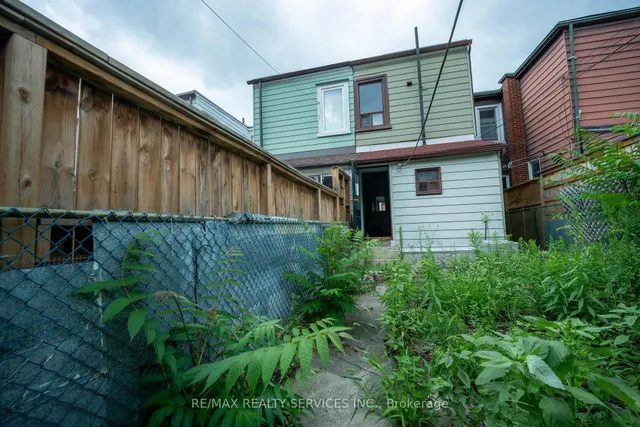 Additional image 39 of 187 Gladstone Ave