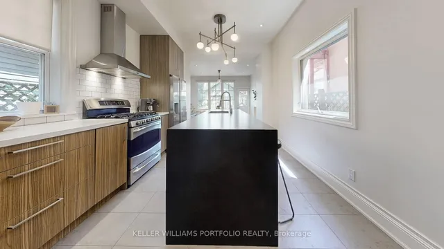 Additional image 8 of 51 Macdonell Ave