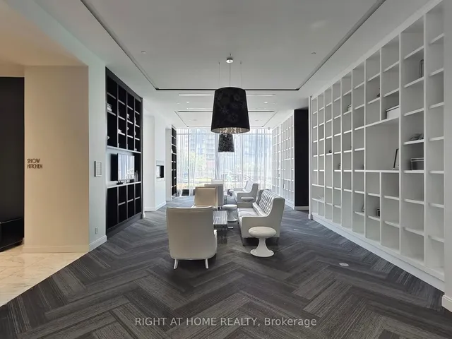 Additional image 42 of 90 Park Lawn Rd Unit 1209