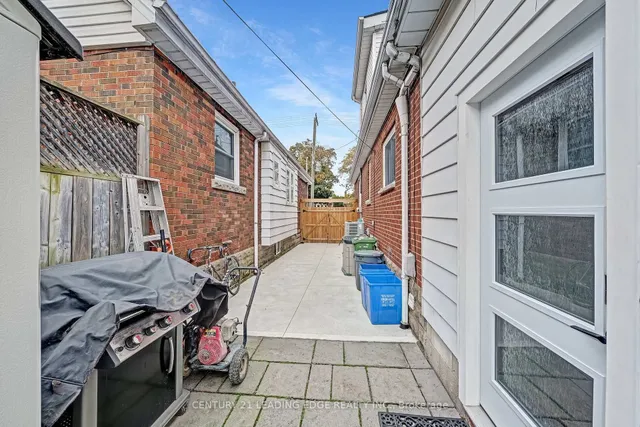 Additional image 22 of 215 Wexford Ave