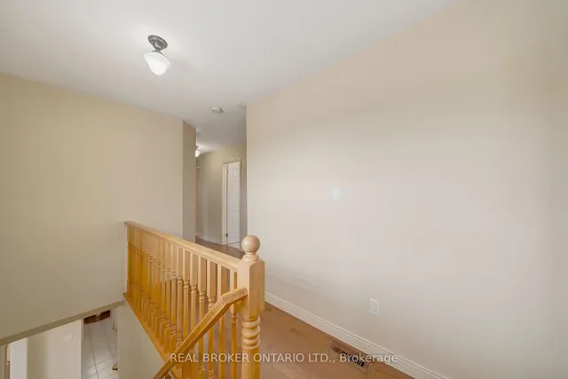 Additional image 18 of 5689 Roseville Crt