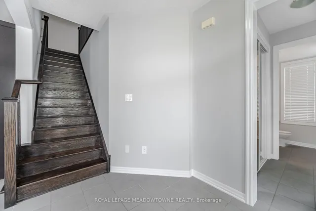 Additional image 18 of 2 Lothbury Dr