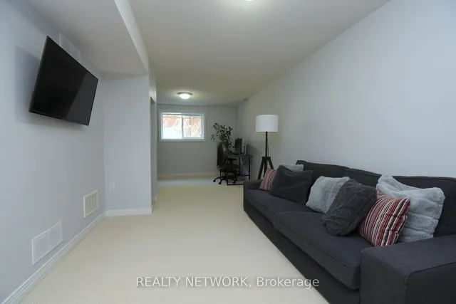 Additional image 42 of 2980 Guire Common