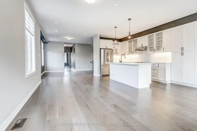 Additional image 12 of 526 Beam Crt