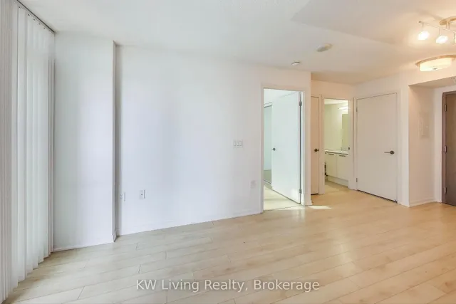 Additional image 17 of 36 Lisgar St Unit 1601