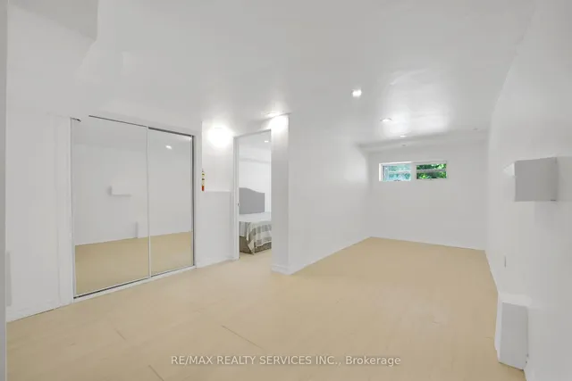 Additional image 37 of 3059 Finch Ave Unit 45