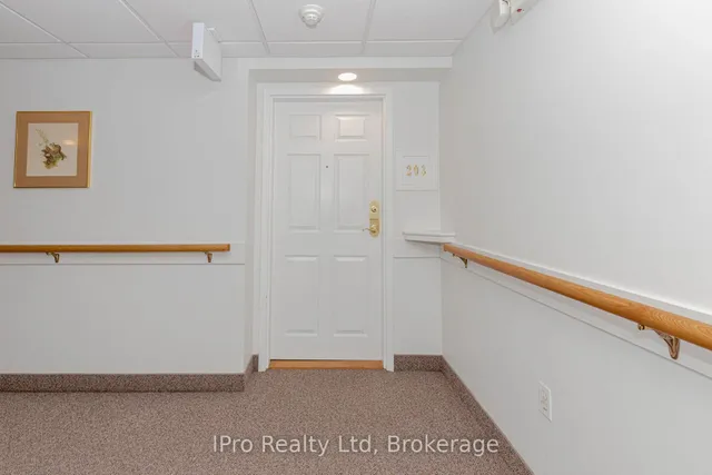 Additional image 3 of 137 Martin St Unit 203