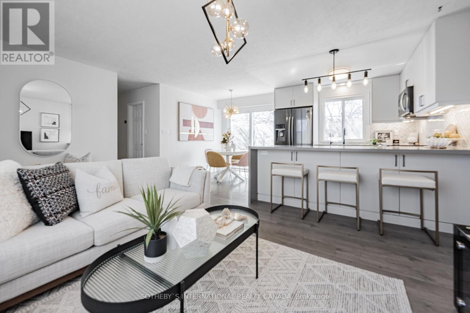 4075A LAWRENCE AVENUE E|Toronto (West Hill), Ontario M1E2R6