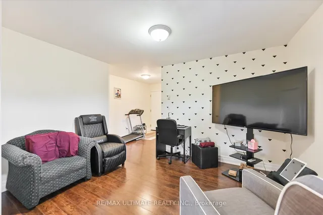 Additional image 20 of 76 Hilldale Rd