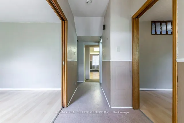 Additional image 12 of 215-217 Queen St