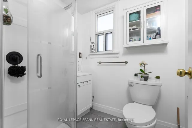 Additional image 12 of 542 Walmer Rd