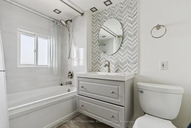 Additional image 22 of 165 Lake Shore Dr